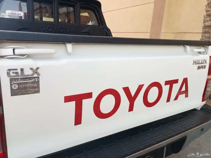 تويوتا هايلوكس ( 2015 ) GLX غمارتين نظيف بحالة ممتازة 12