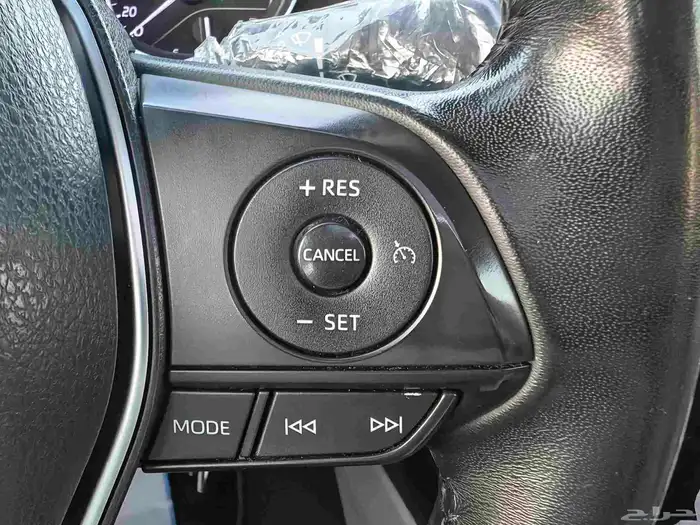 تويوتا كامري هايبرد GLE فل اوبشن موديل 2019 م 26