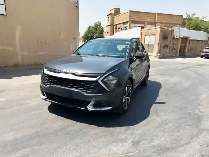 كيا سبورتاج 2023 نصف فل 2000 سي سي ممشي 43 الف كلم 2