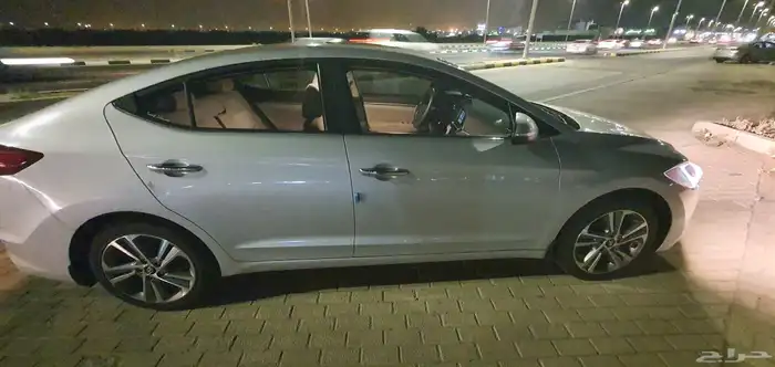 النترا 2018 Elantra مكينة 2.0 نص فل ممشى قليل 4