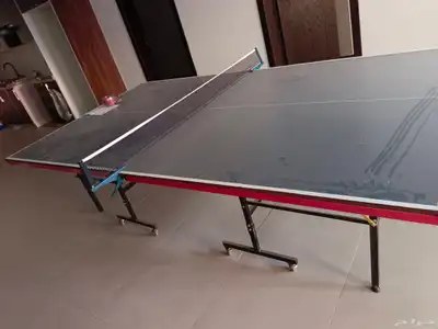 طاولة تنس شبه جديد.  طاولة كرة قدم شبه جديد index