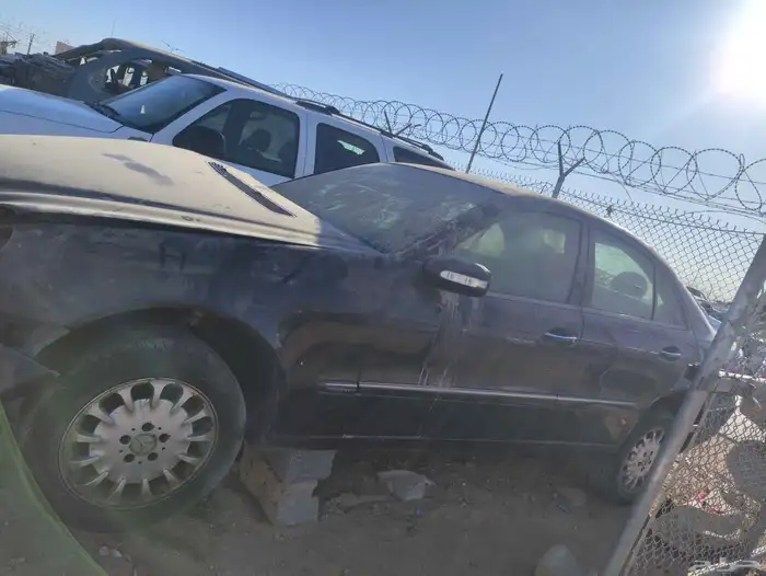 مرسيدس E 240 موديل 2005 قطع تشليح 3