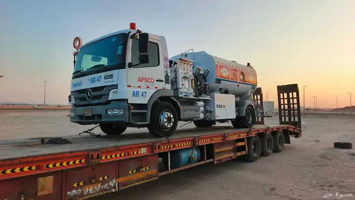 لوبد متوجد في الرياض لنقل المعدات 0