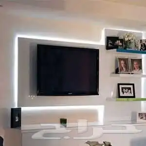 شريط إضاءة LED متعدد الألوان شبه جديد لي زينة ليد 2