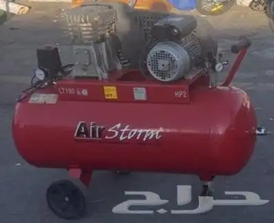 كمبروثر هواء إيطالي بحالة الجديد 100 لت 0