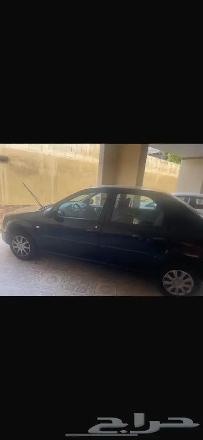 سيارة رينو لوجان 2013 1