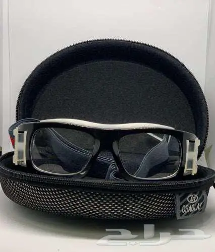 للبيع نظارة طبية رياضية 4