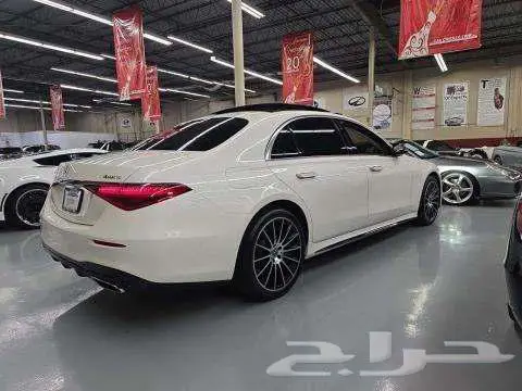 مرسيدس بنز S500 4MATIC موديل 2022 فل مواصفات 3