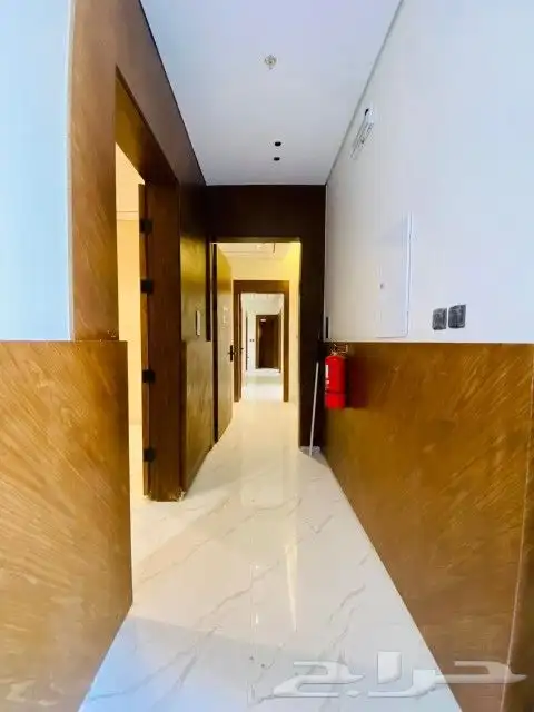 شقه للبيع بحي المهديه 18