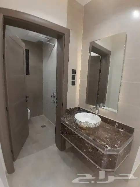 للبيع شقه دور ثاني مصعد راكب جاهز سطح مستقل بالضيافه520الف 12