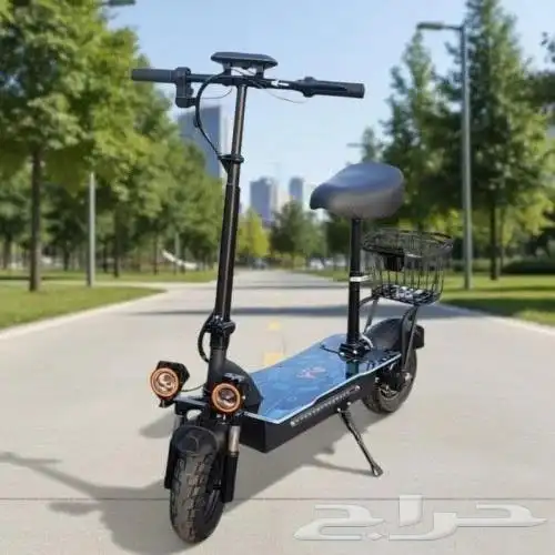 سكوتر وقوف بتصميم قوي وعملي 0