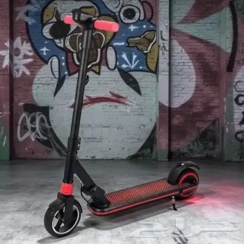 سكوتر وقوف بتصميم قوي وعملي 7