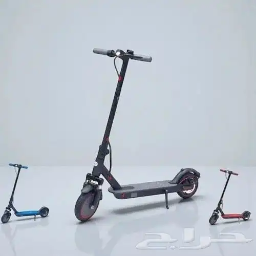 سكوتر وقوف بتصميم قوي وعملي 1