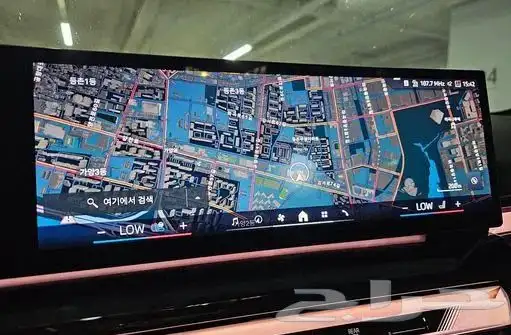 BMW 5 Series 520i M Sport (2025) 4