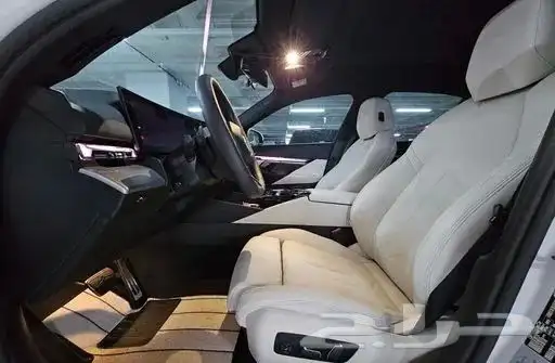 BMW 5 Series 520i M Sport (2025) 7