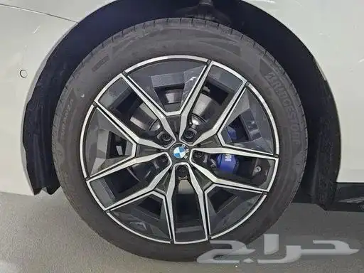 BMW 5 Series 520i M Sport (2025) 11