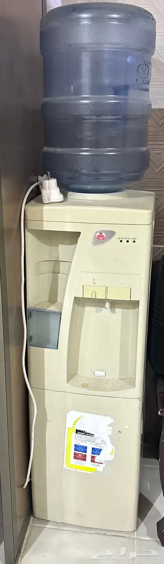 طاولة ومكيف وسيكل وبراده 8