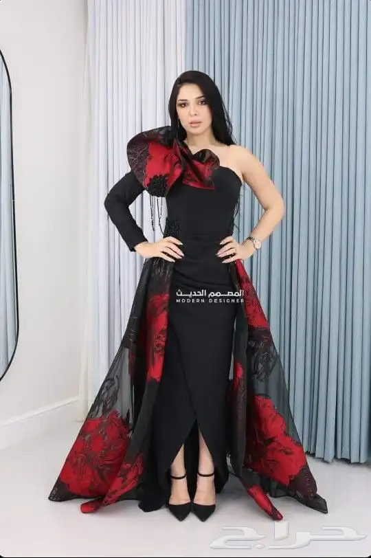 فساتين مستعمله 0