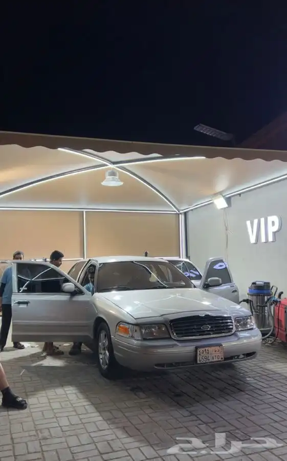 فورد فكتوريا 2011 3