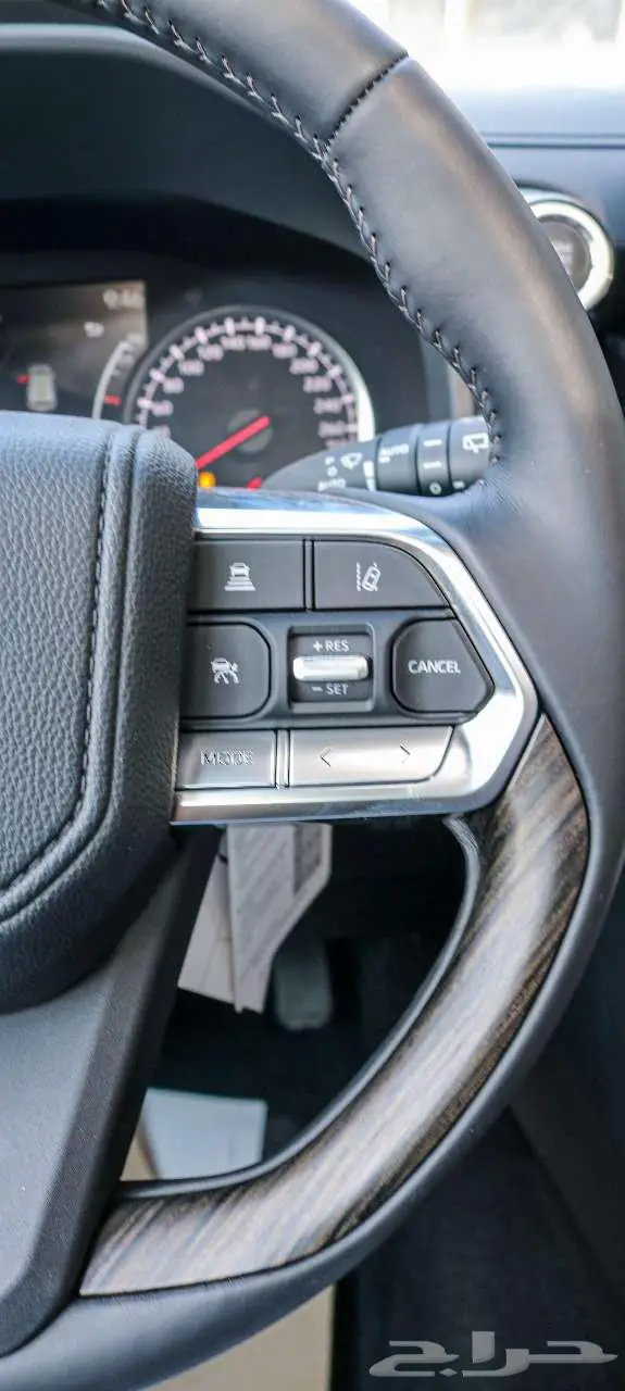 تويوتا لاندكروزر في اكس ار VXR موديل 2024 باقل سعر 8