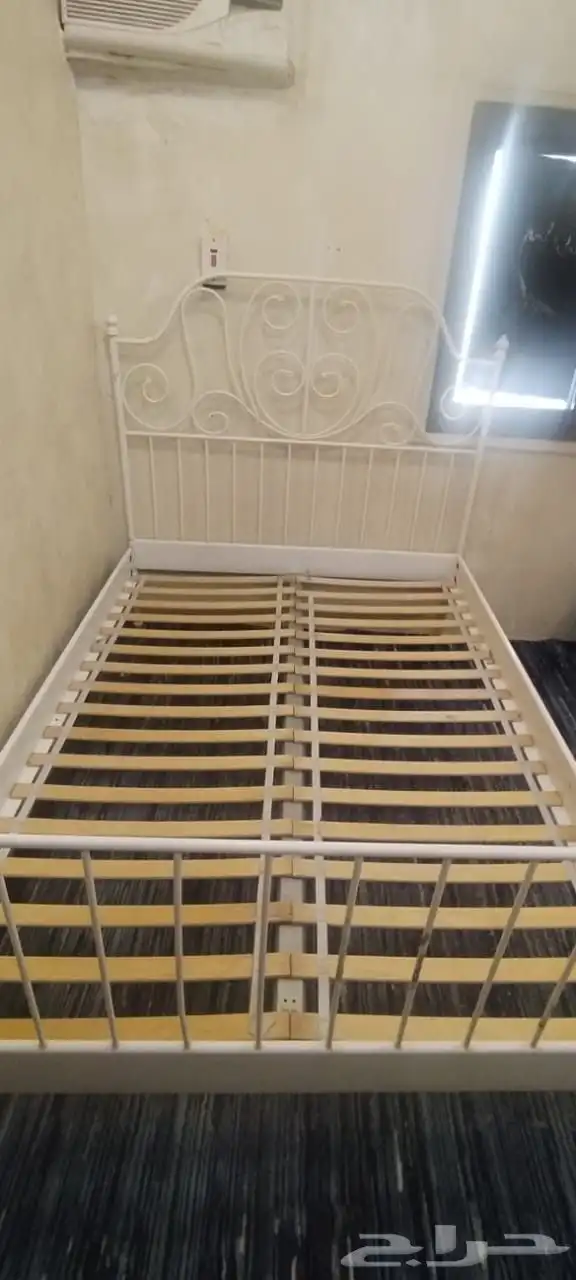 سرير ايكيا للبيع بدون مرتبه 0