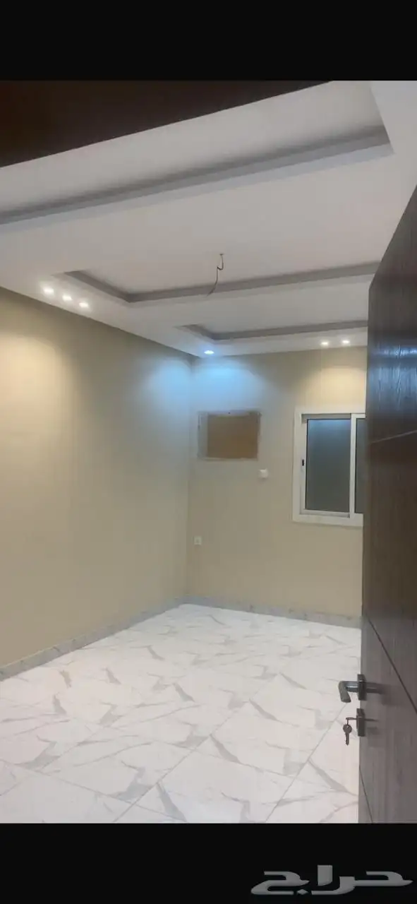 للايجار شقة بحي التيسير 5 غرف 9