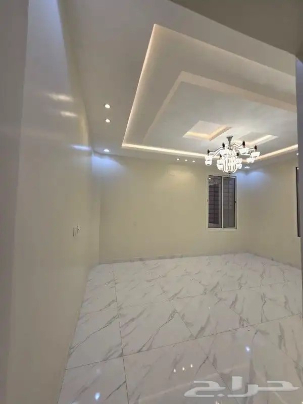 للبيع روف علوي مع ملحق تشطيب راقي خلف مستشفى الألماني 620الف 2