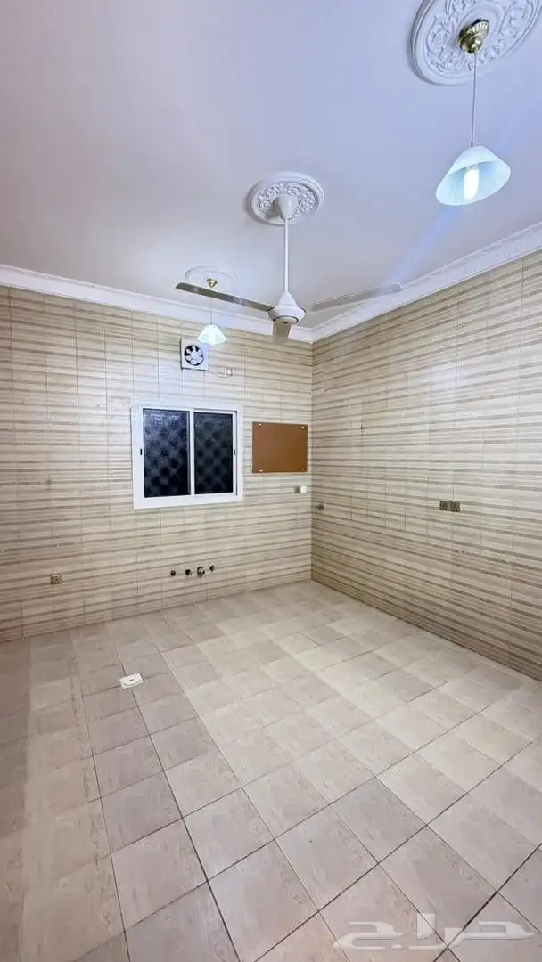 شقه 5 غرف للايجار _حي الحمدانية امام مطعم الرومانسية 12