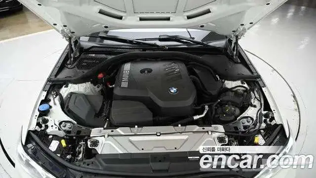 BMW 3 series (G20) 320i 2025 16