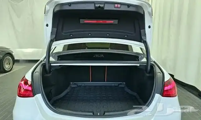 مرسيدس c200 موديل 2023 استيراد كوريا 4