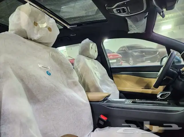 جيلي اكافنجو فل او نص فل 2025متوفر جميع الوان 17