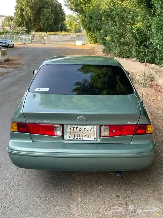 للبيع كامري 2001 1