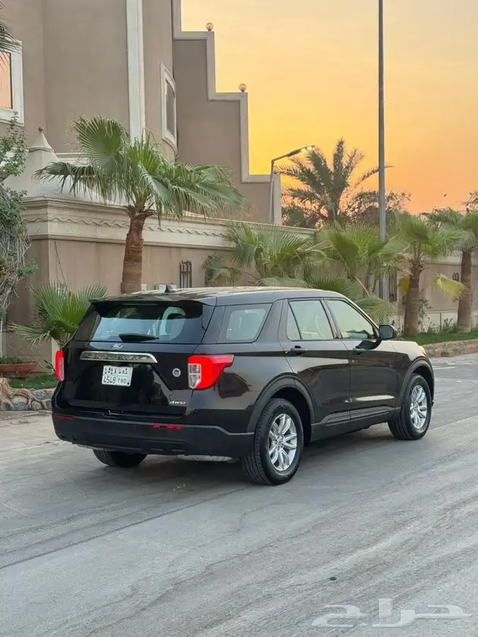 فورد اكسبلورر 2021دبل بحاله ممتازه 4