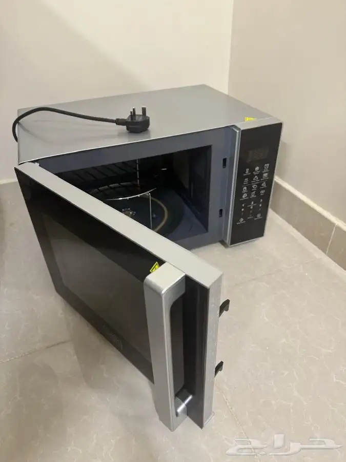 ميكرويف بلاك اند ديكر استخدام أشهر كأنه جديد 2