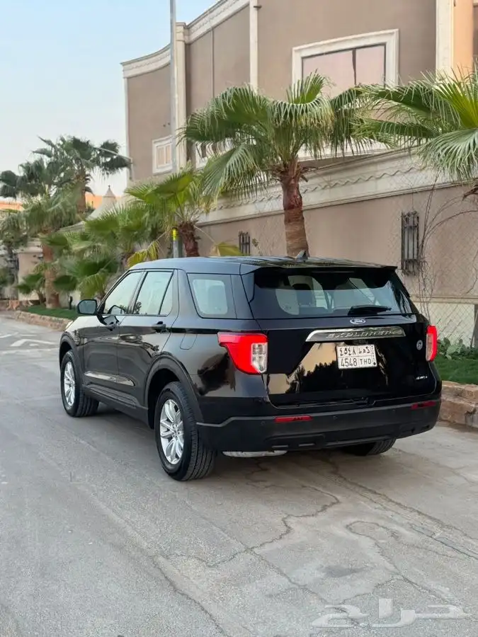 فورد اكسبلورر 2021دبل بحاله ممتازه 3