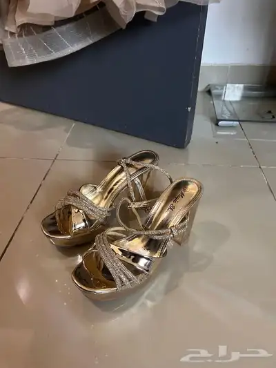 فستان و كعب index