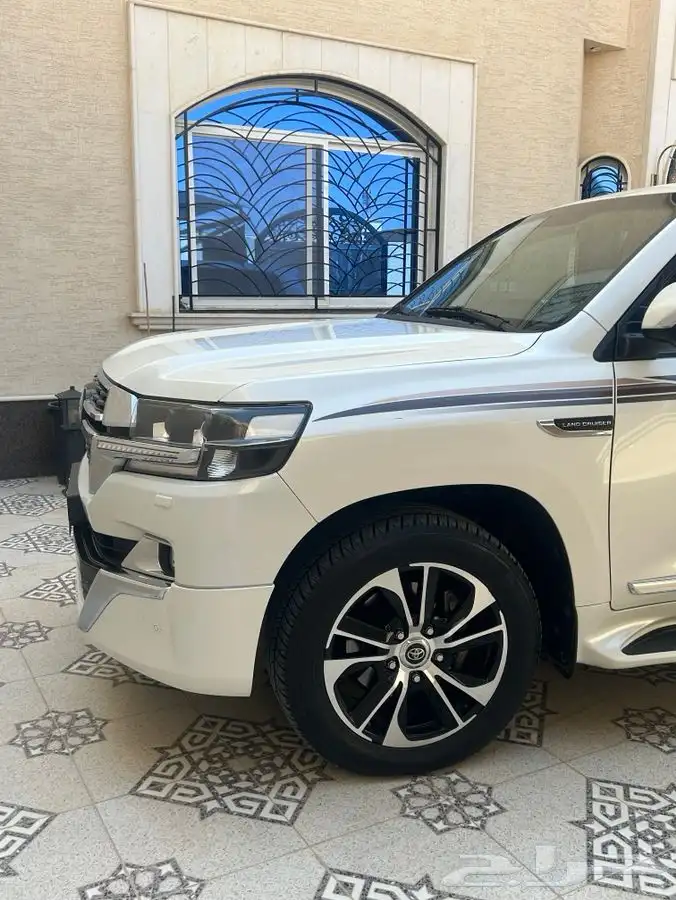 للبيع لاندكروزر جكسار 2016 15