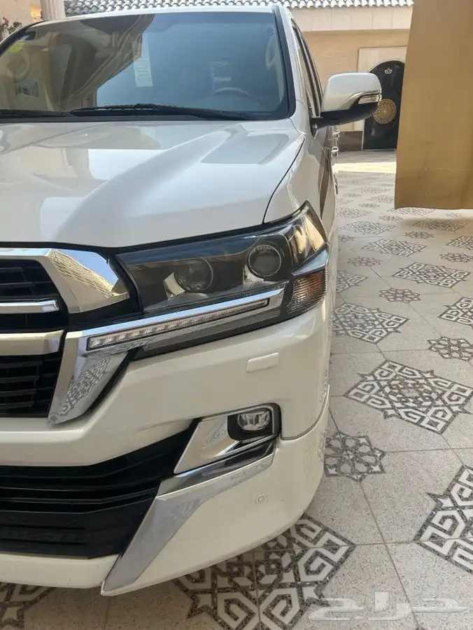 للبيع لاندكروزر جكسار 2016 16