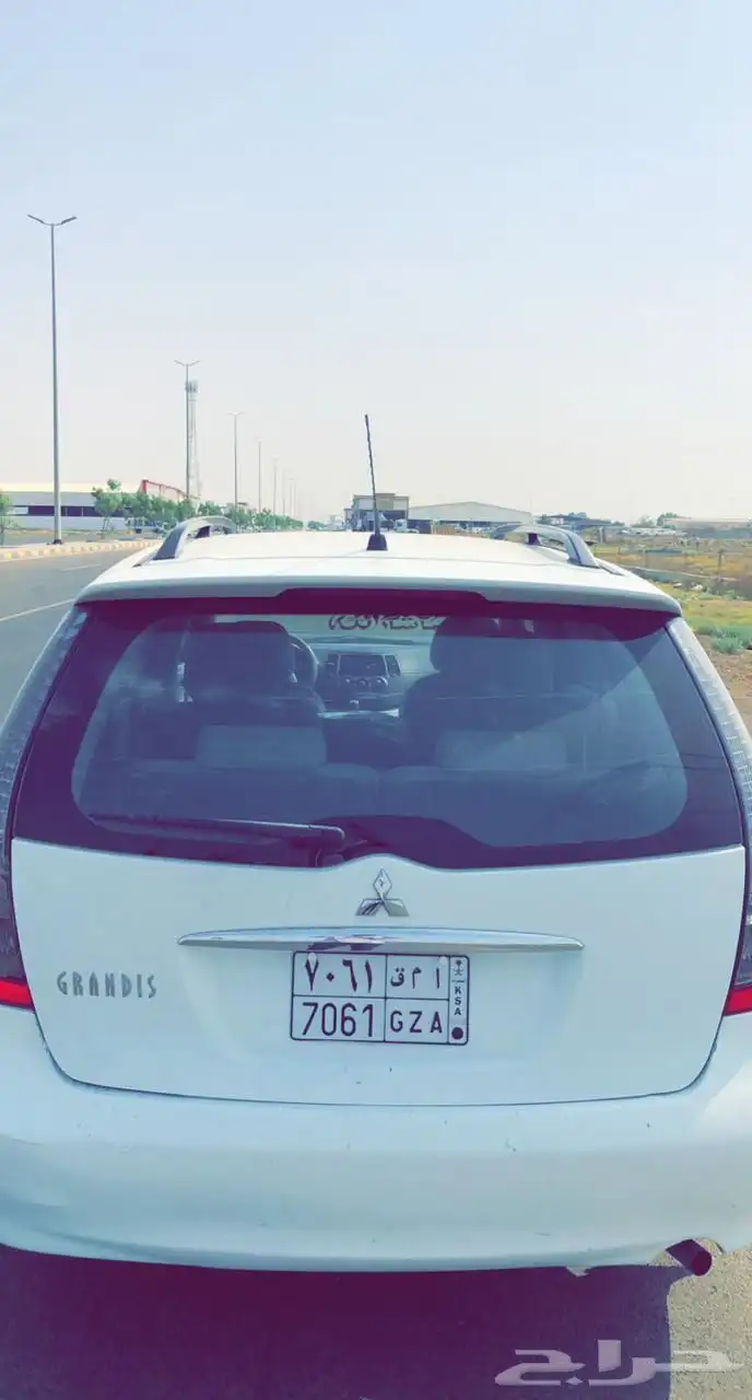 ياباني سياره العوائل والمدارس والجامعات 4