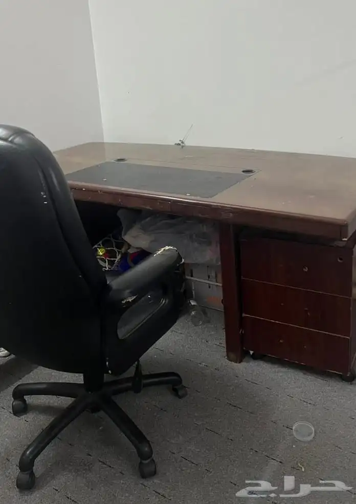 اثاث مكتبي للبيع 1