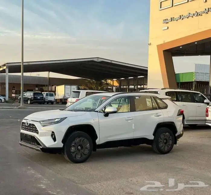 تويوتا راف فور XLE بنزين 1