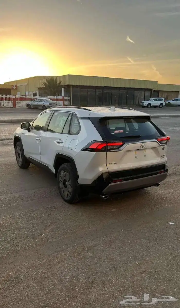 تويوتا راف فور XLE بنزين 6