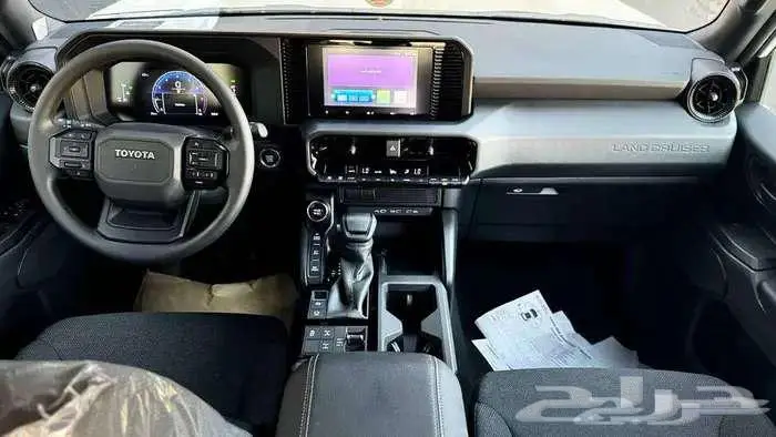 تويوتا برادو TXL1 موديل 2026 12