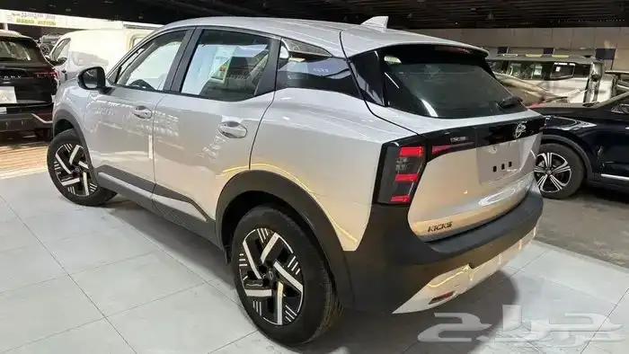 نيسان كيكس ستاندر 2025 2