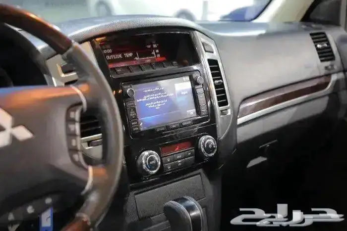 ميتسوبيشي باجيرو فل كامل فتحة سقف جلد موديل 2017 12