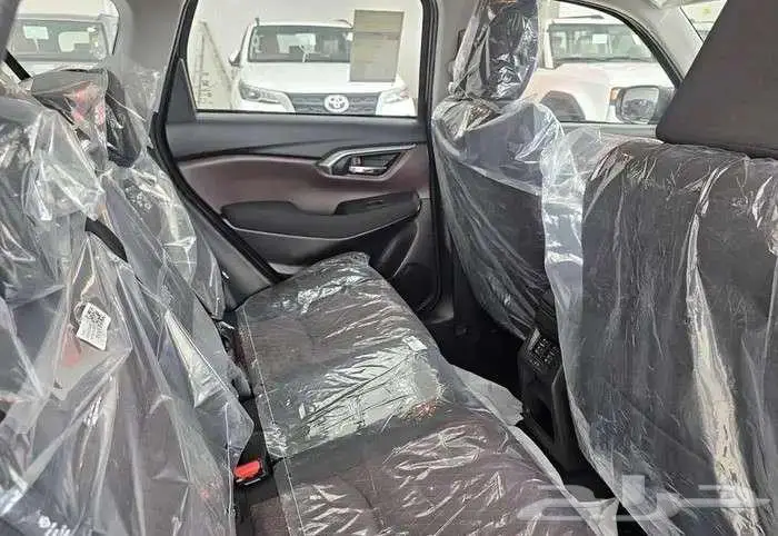 تويوتا اوربان كروزر GL موديل 2025 ( تقسيط جميع البنوك ) 7