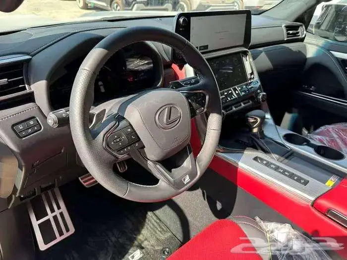 لكزس LX600 اف سبورت خليجي 2025 كاش وتقسيط 5