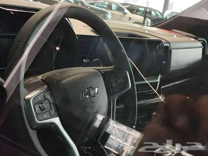 شيفورليه سلفرادو تريل بوس غمارتين 2025 اللون الاسود الملكي 2