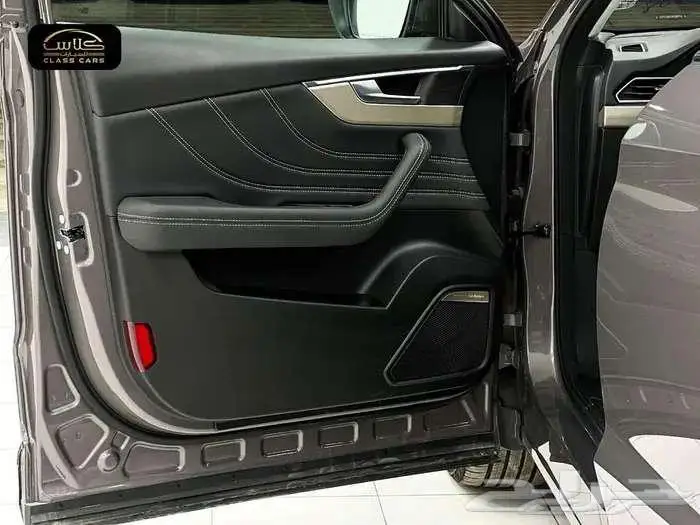 جيتور X70 لاكجري 7ركاب موديل 2025 7