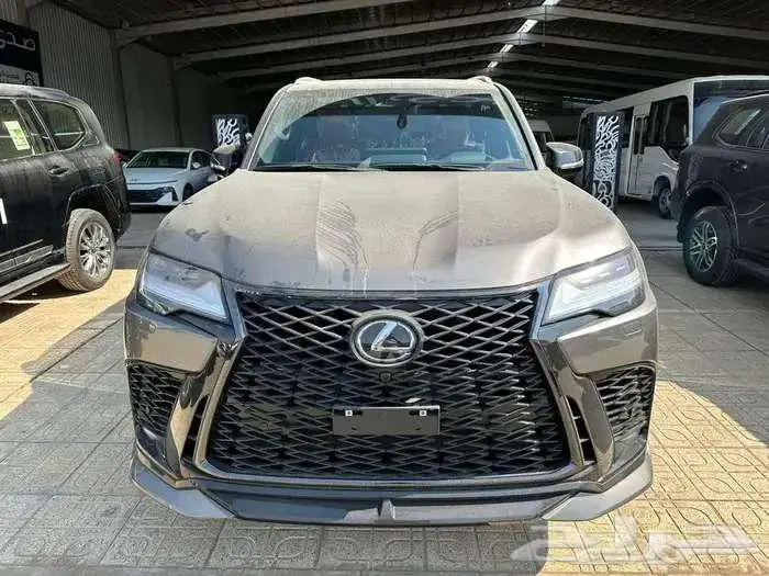 لكزس LX600 اف سبورت خليجي 2025 كاش وتقسيط 0
